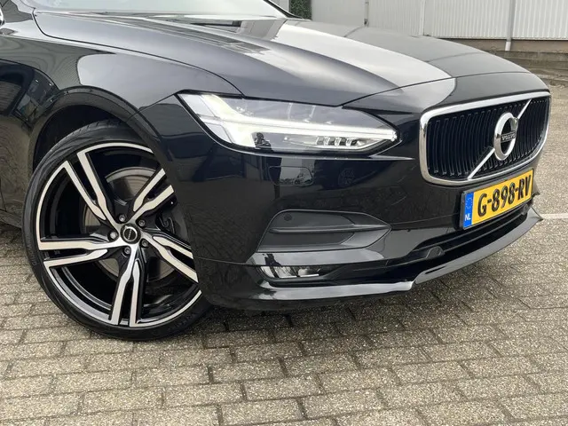 Volvo S90 2.0 T4 Inscription 2018 Benzine 31