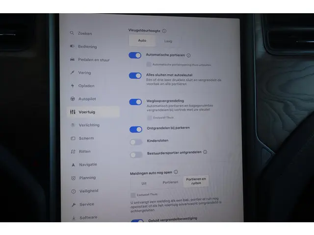 Tesla Model X 75D Base 7p. 2018 Elektrisch 37