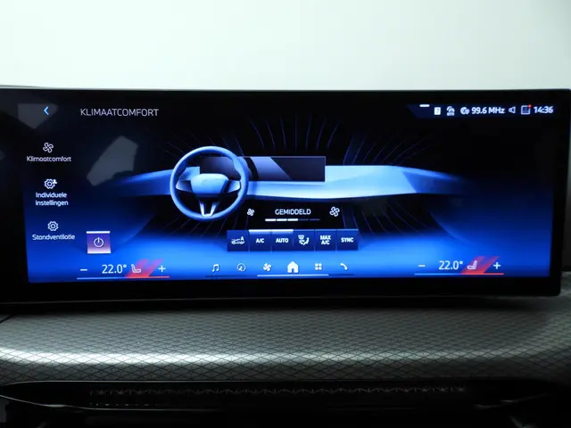 BMW 3 Serie Sedan 318i 2025 Benzine 35