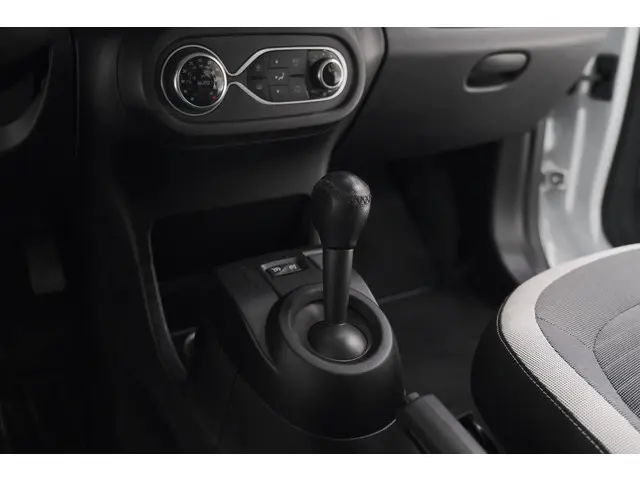 Renault Twingo 1.0 SCe Intens 2017 Benzine 36