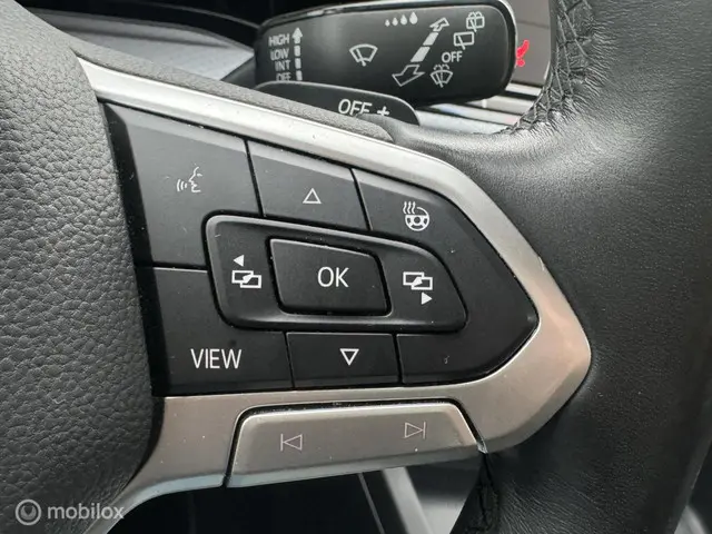 Volkswagen Golf 1.5 eTSI 2022 Benzine 19