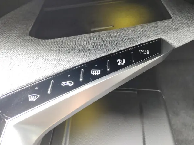 Peugeot e-5008 GT 73 kWh 2024 Elektrisch 17