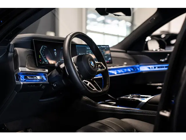 BMW 7 Serie 740d xDrive 2023 Diesel 21