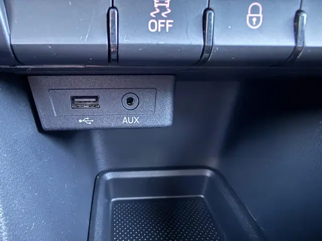 SEAT Toledo 1.2 TSI Style Business 2016 Benzine 24