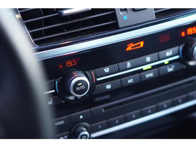 BMW X4 M40i High Executive 2018 Benzine 36