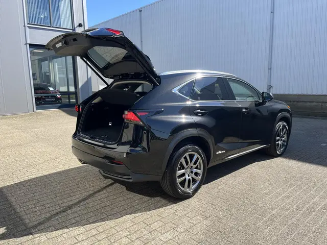 Lexus NX 300h AWD Luxury Line 2015 Hybride Benzine 72