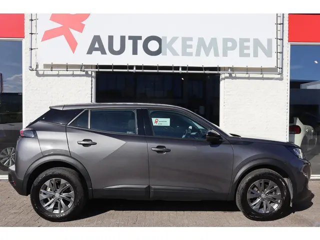 Peugeot 2008 1.2 PT ALLURE 2022 Benzine 33