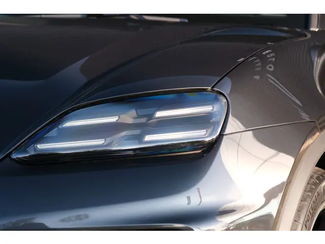 Porsche Macan 100 kWh 2025 Elektrisch 13