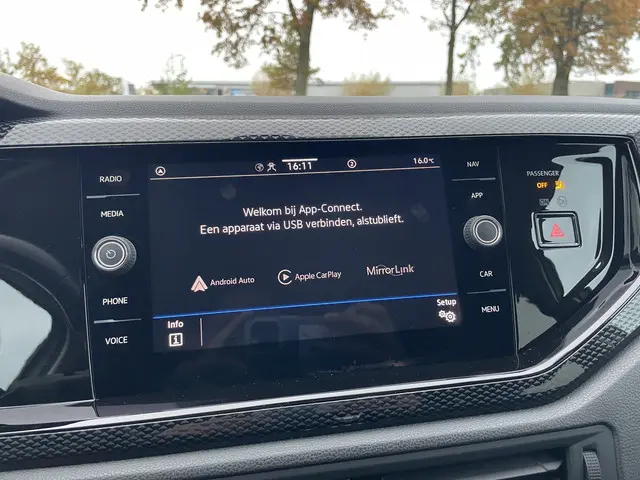 Volkswagen Taigo 1.0 TSI Life Business 2022 Benzine 18