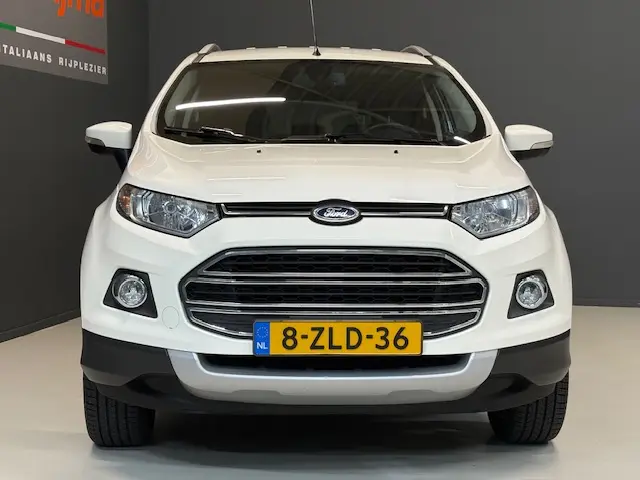 Ford EcoSport 3