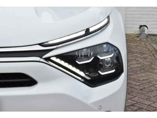 Citroën ë-C4 Shine 50 kWh 2021 Elektrisch 11