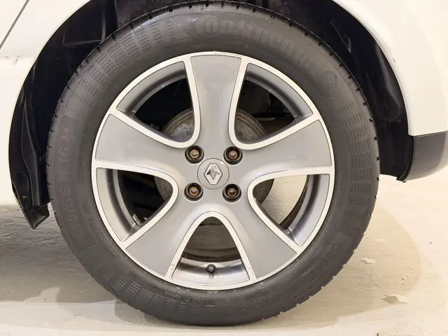 Renault Clio HB 0.9 TCe 90 Night&Day 2015 Benzine 16