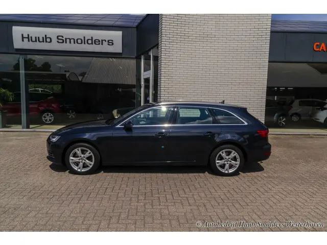 Audi A4 Avant 2.0 TFSI ultra Sport Pro Line 2017 Benzine 12