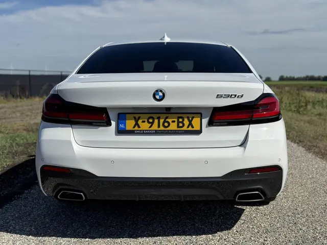 BMW 5 Serie 530d M-Sport 2023 Diesel 23