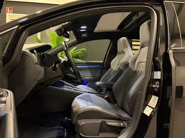 Volkswagen Golf 1.5 eTSI R-Line 2020 Hybride Benzine 9