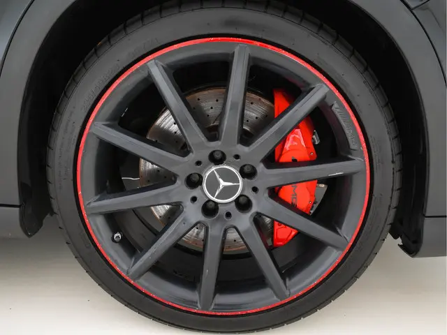 Mercedes-Benz GLA 45 AMG 4-Matic 2015 Benzine 37