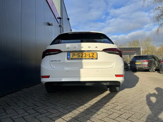 Škoda Octavia Combi 1.0 TSI Ambition 2022 Benzine 28