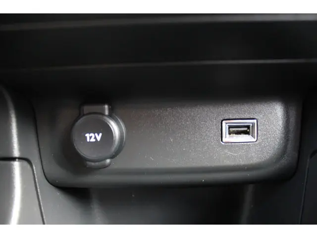 Citroën C3 1.2 PureTech C-Series 2021 Benzine 22