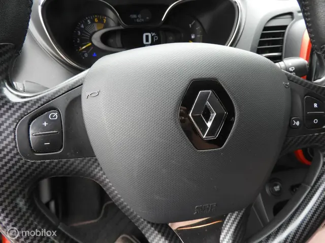Renault Captur 1.2 TCe Helly Hansen 2015 Benzine 18