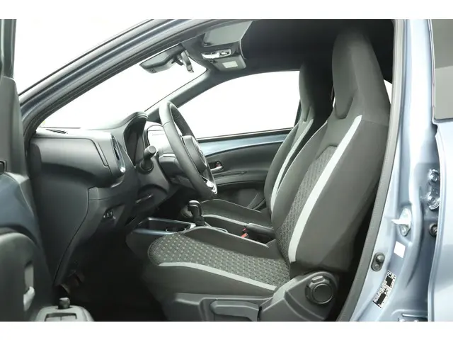 Toyota Aygo X 1.0 VVT-i S-CVT Envy 2024 Benzine 17