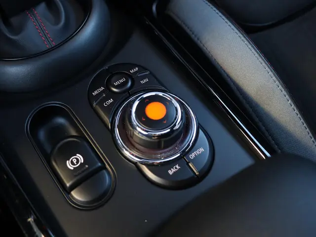 MINI Clubman JCW ALL4 2020 Benzine 21