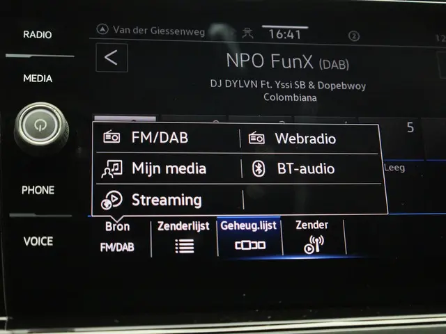 Volkswagen Polo 1.0 TSI 95pk R-Line 2023 Benzine 35