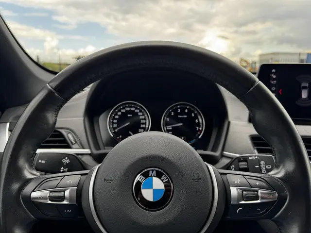 BMW X1 xDrive25e 2021 Hybride Benzine 11