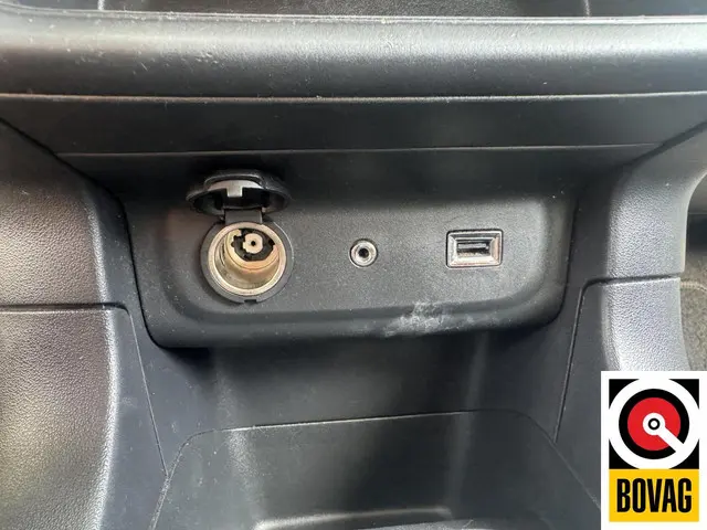 Citroën C3 1.2 PureTech S&S Shine 2017 Benzine 19