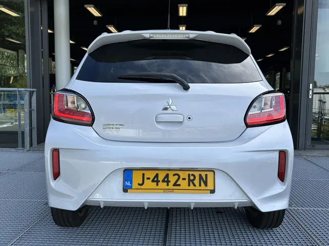 Mitsubishi Space Star 1.2 Nova 2020 Benzine 16