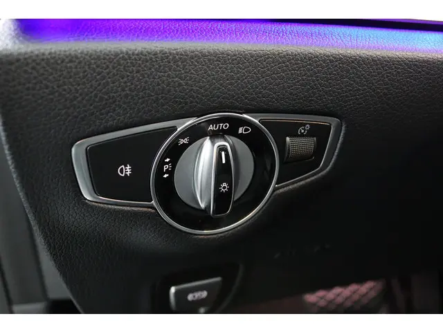 Mercedes-Benz E-Klasse 200 Business 2018 Benzine 26