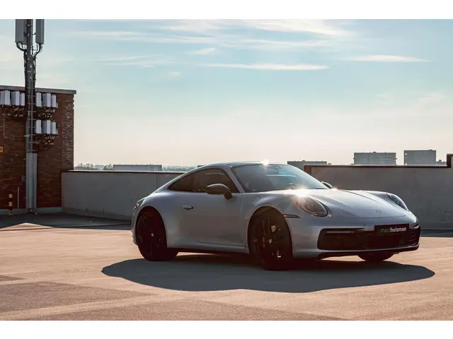 Porsche 911 3.0 Carrera 4S 2021 Benzine 72