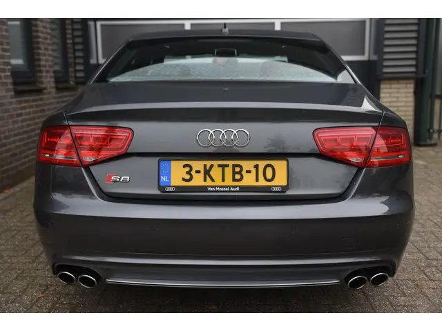 Audi S8 4.0 TFSI S8 quattro Pro Line+ 2013 Benzine 16