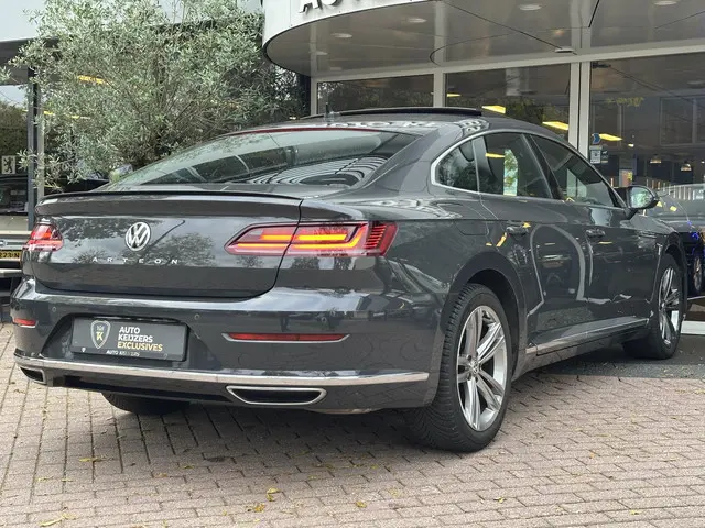 Volkswagen Arteon 2.0 TSI Business R 2019 Benzine 9