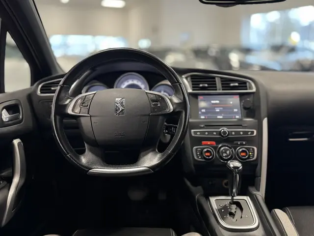 Citroën DS4 2.0 BlueHDi So Chic 2015 Diesel 16