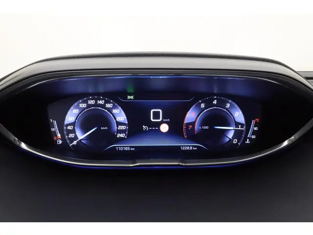 Peugeot 3008 1.2 PureTech Première 2018 Benzine 31