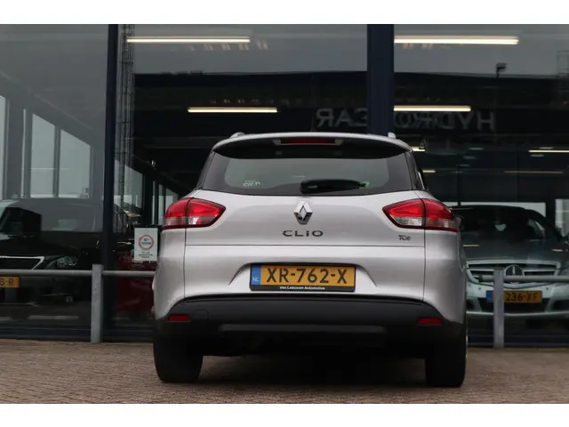 Renault Clio Estate 0.9 TCe Limited 2016 Benzine 14