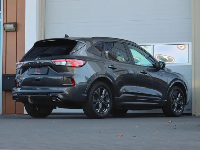 Ford Kuga 2.5 PHEV 225PK ST-Line X 2022 Hybride Benzine 25
