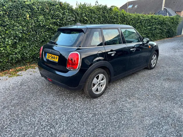 MINI One 3