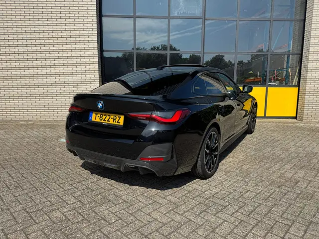 BMW i4 EDrive40 High Executive 84 kWh 2023 Elektrisch 3