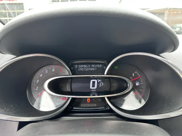 Renault Clio 1.2 GT 2014 Benzine 21