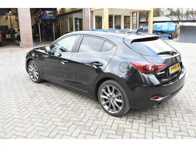 Mazda 3 2.0 SkyActiv-G 120 SkyLease+ 2017 Benzine 39