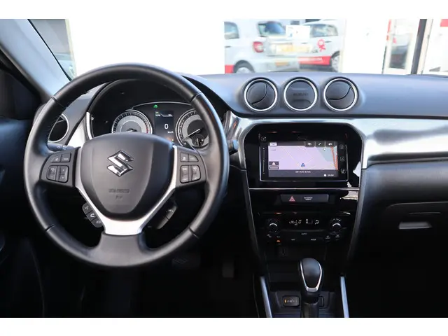Suzuki Vitara 1.5 HYBRID STYLE 2022 Hybride Benzine 6
