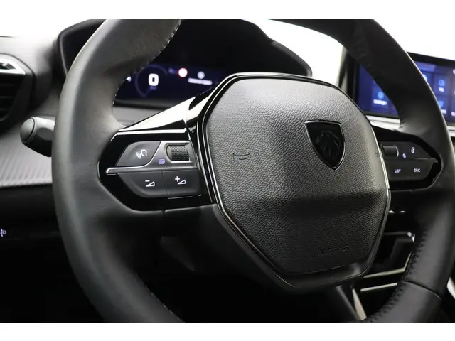 Peugeot 2008 1.2 PureTech 100 Allure 2024 Benzine 26