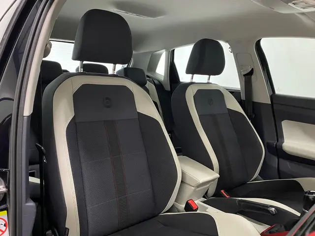 Volkswagen Polo 1.0 TSI Beats 2018 Benzine 4