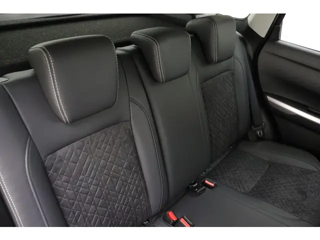 Suzuki Vitara 1.5 Hybrid Style 2026 Hybride Benzine 15