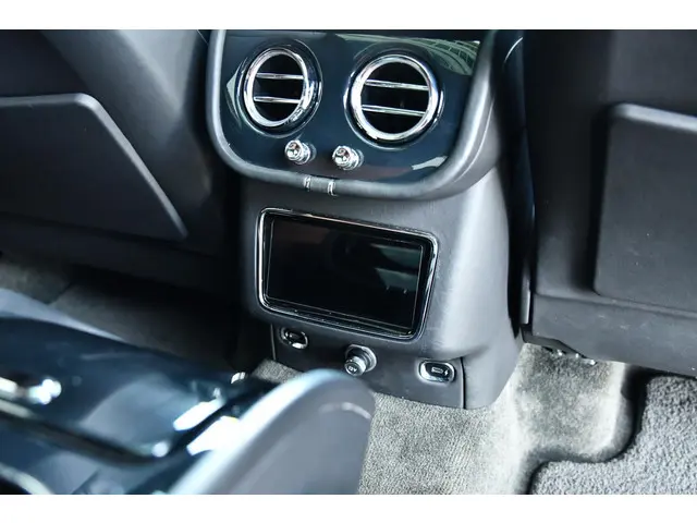 Bentley Bentayga 4.0 V8 First Edition 2021 Benzine 29