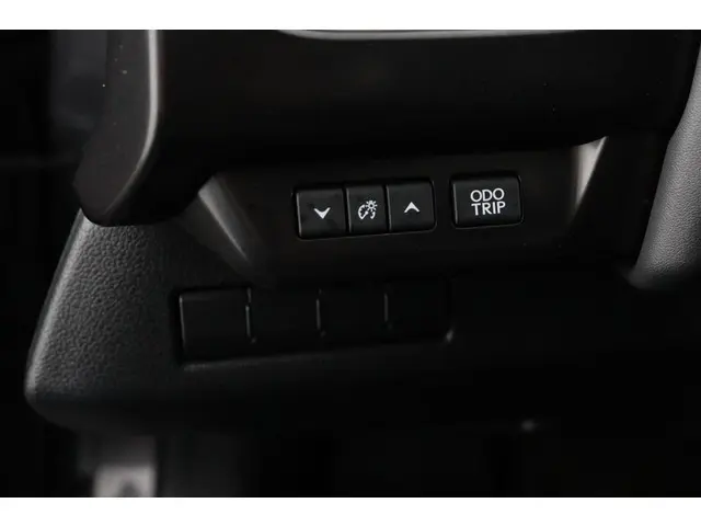 Lexus UX 250h Luxury Line 2022 Hybride Benzine 37