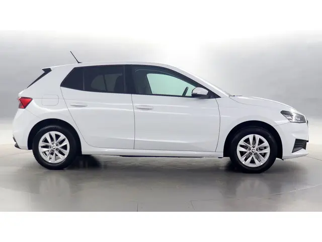 Škoda Fabia 1.0 MPI 80pk Ambition 2023 Benzine 10