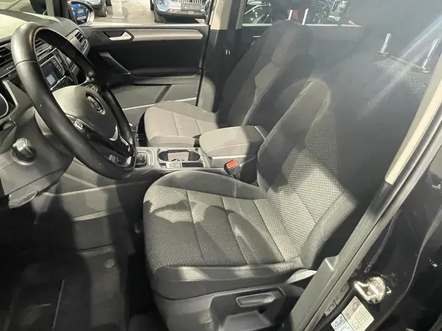 Volkswagen Touran 1.4 TSI Comfortline 7p 2017 Benzine 7