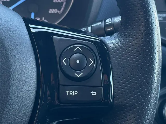 Toyota Yaris 1.5 Hybrid Bi-Tone 2017 Hybride Benzine 11
